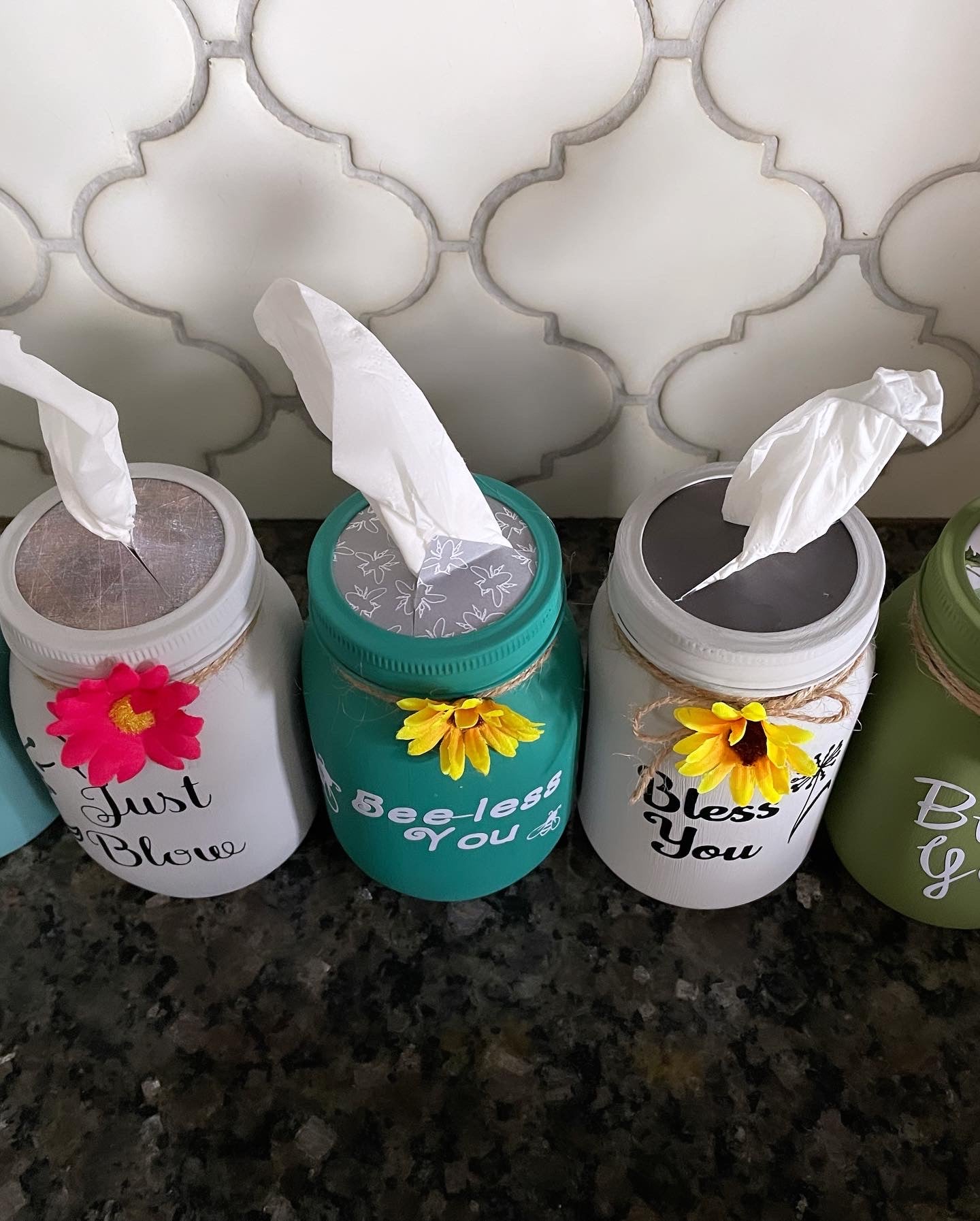 Tissue jar