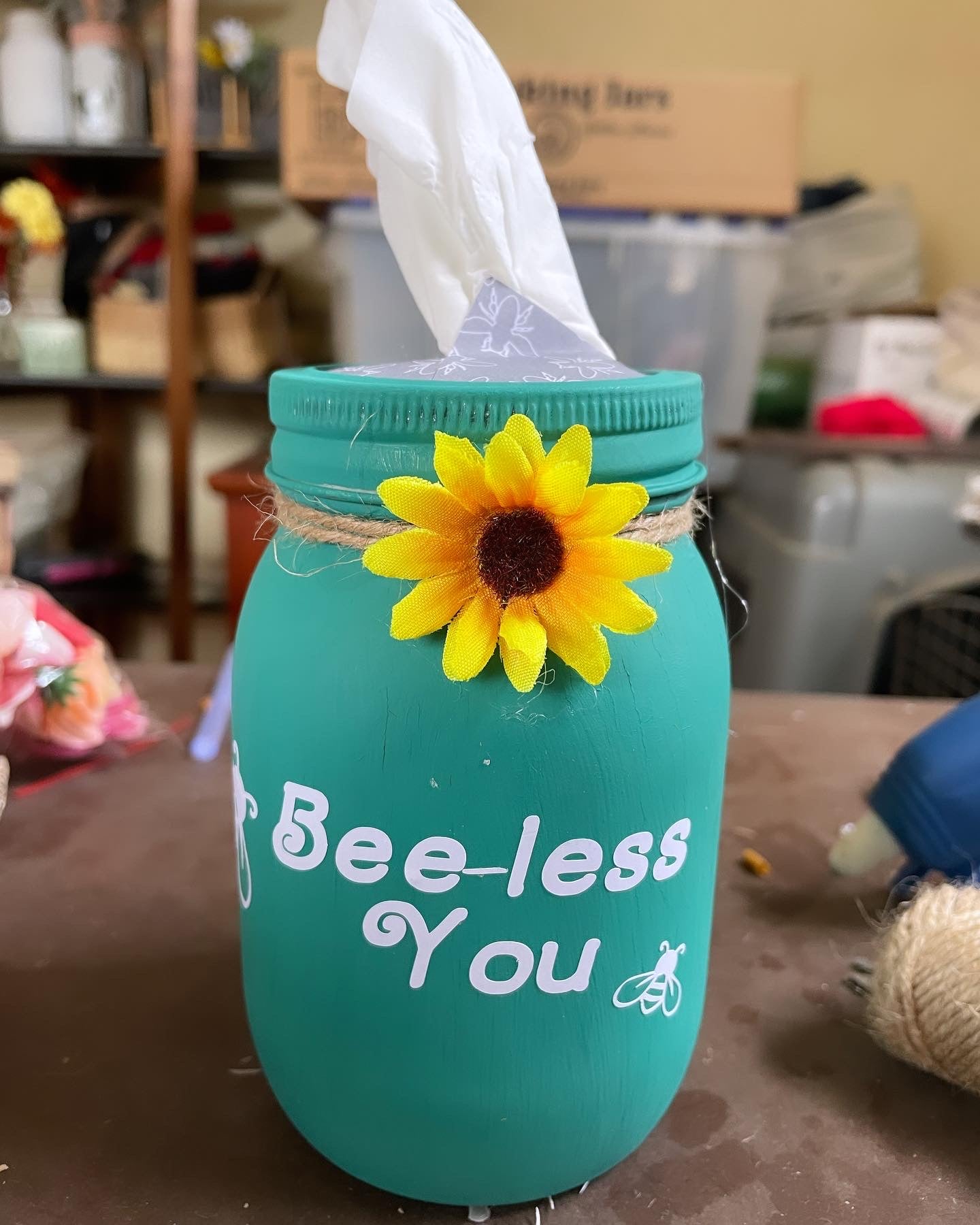 Tissue jar