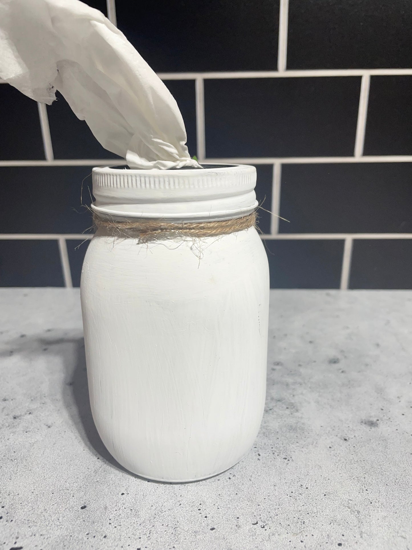 Tissue jar